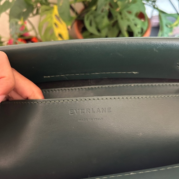 The Everlane Form Bag Green Italian Leather Purse Quiet Luxury Minimalist - Picture 12 of 12